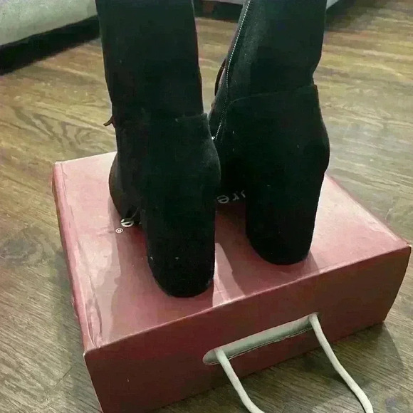 COPY - BLACK SUEDE HEELED LACE UP BOOTS Nature Breeze boutique brand like new c… - Picture 2 of 3